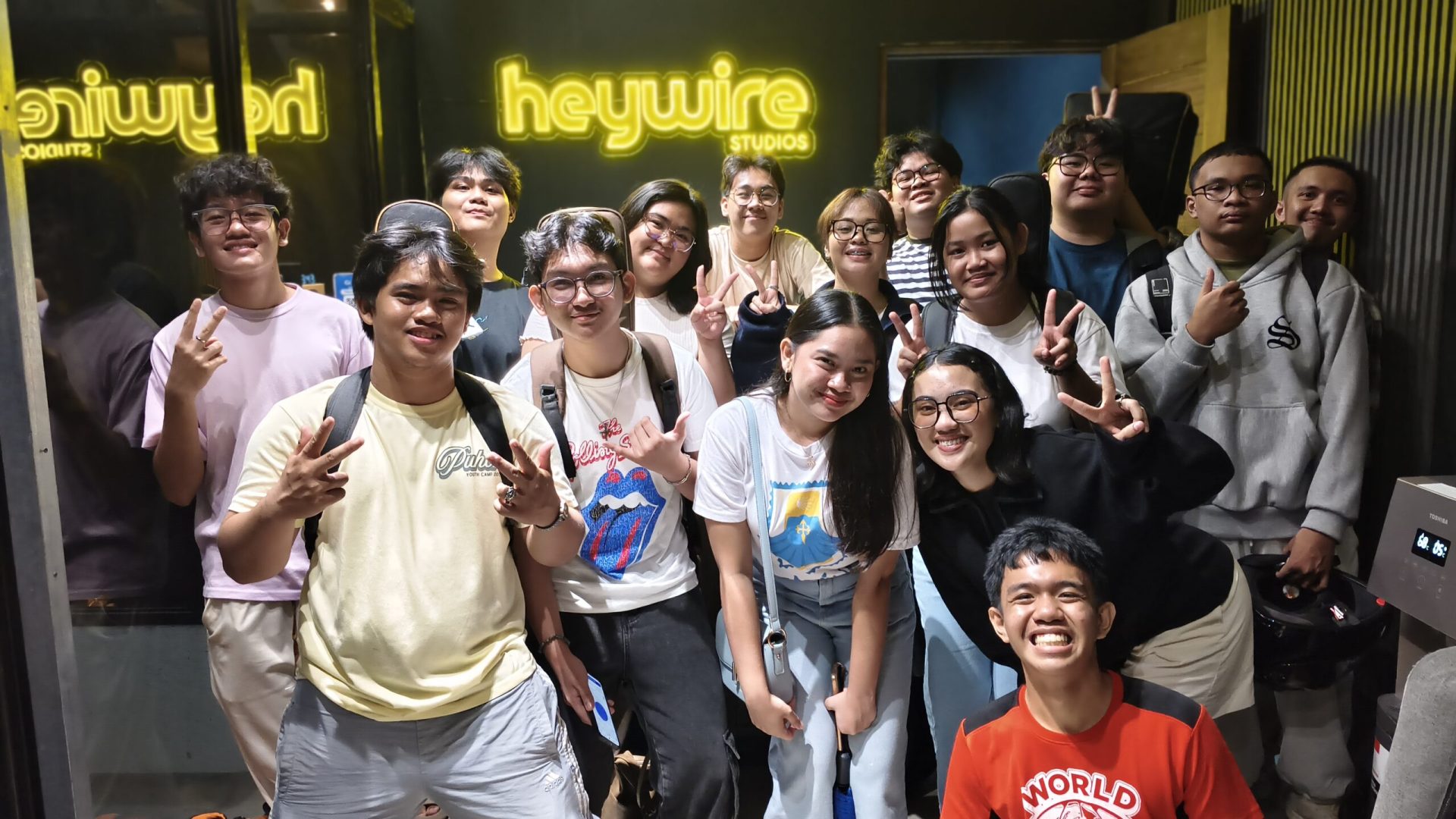 filter: 0; fileterIntensity: 0.000000; filterMask: 0; captureOrientation: 0;
hdrForward: 0; shaking: 0.000000; highlight: 1; algolist: 0;
multi-frame: 1;
brp_mask: 8;
brp_del_th: 0.0117,0.0012;
brp_del_sen: 0.1000,0.1000;
delta:1;
bokeh:1;
ispap:1;
papproctime: 2026:10:04 21:43:19;
module: portrait;hw-remosaic: false;touch: (0.49638852, 0.5005208);sceneMode: 3145728;cct_value: 0;AI_Scene: (9, 0);aec_lux: 181.0;aec_lux_index: 0;albedo: ;confidence: ;motionLevel: -1;weatherinfo: null;temperature: 33;zeissColor: bright;